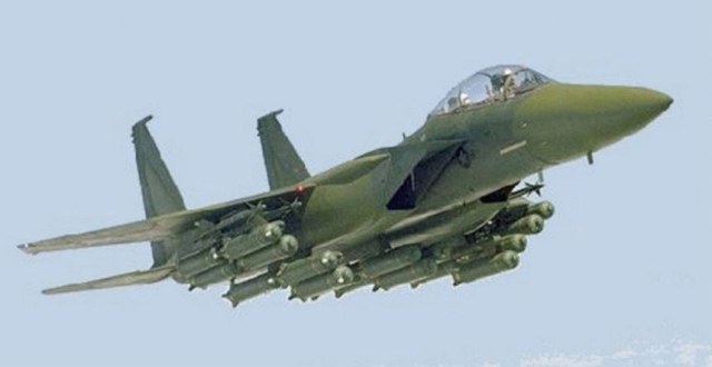 F-15E cluster munition time!.jpg